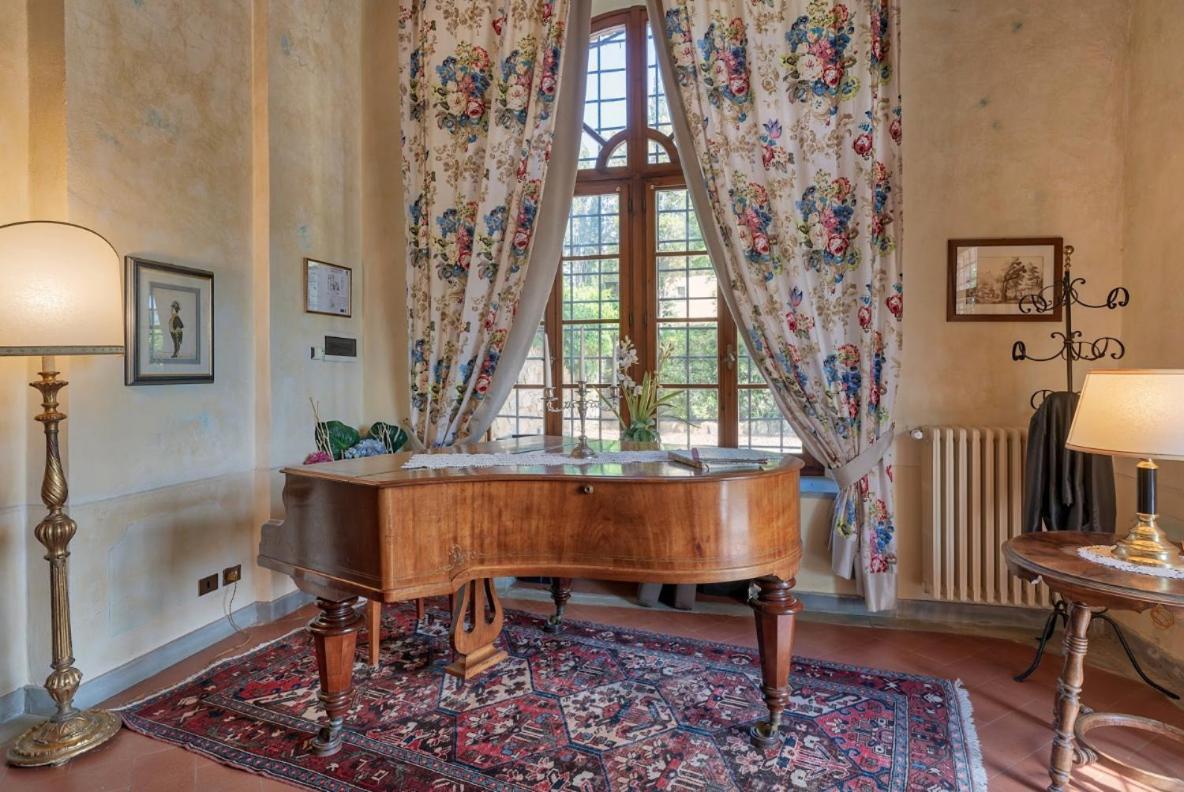 La Canonica Di Cortine Hostal Barberino di Val dʼElsa Exterior foto