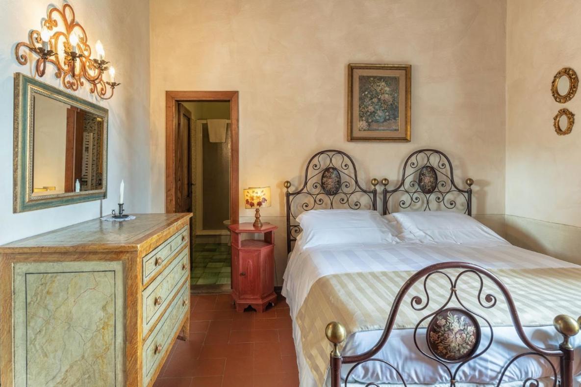La Canonica Di Cortine Hostal Barberino di Val dʼElsa Exterior foto