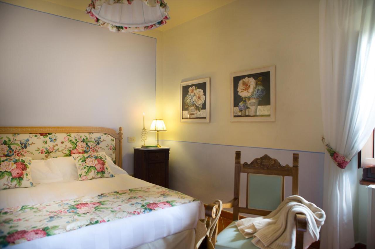 La Canonica Di Cortine Hostal Barberino di Val dʼElsa Exterior foto